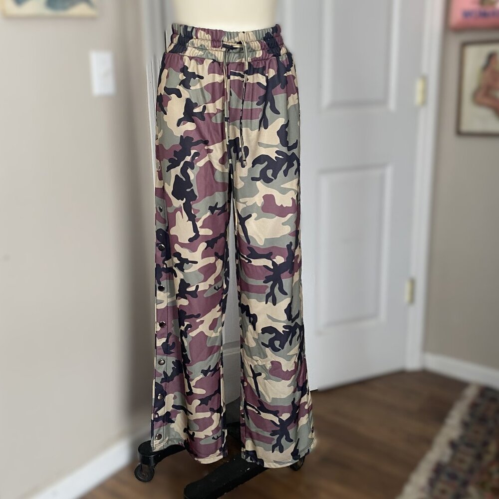 KIKIRIKI Camo Camouflage Stretch Waist Side Button Jogger baller Pants *SMALL*